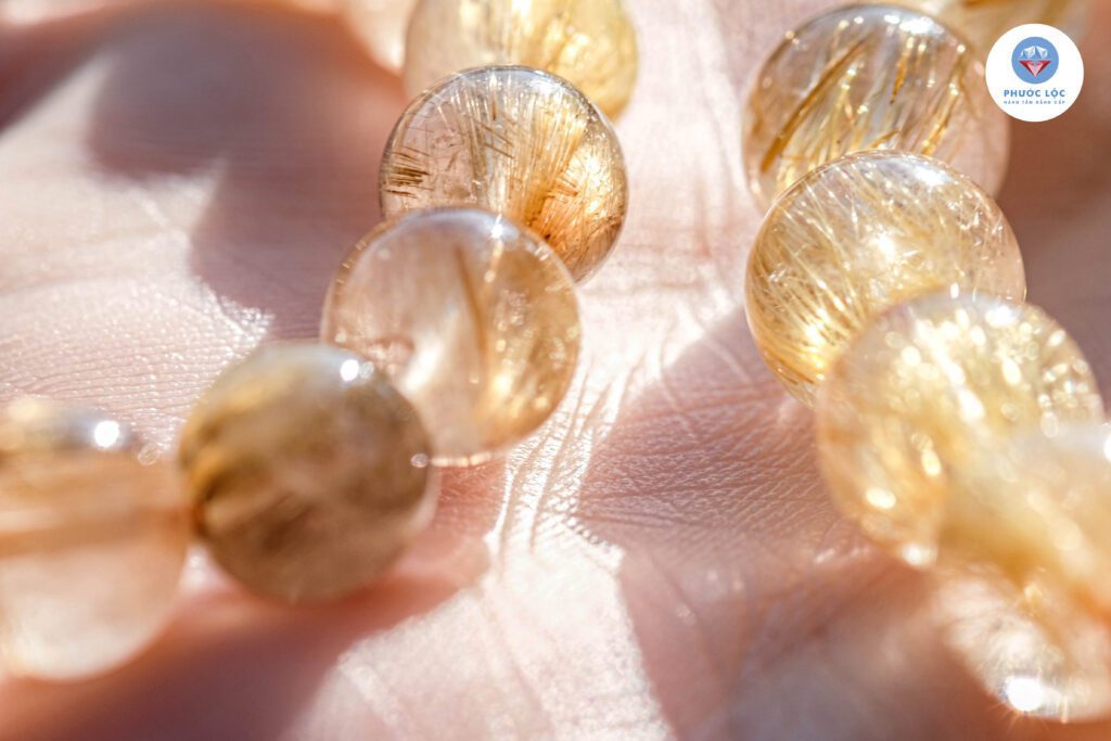 thạch anh tóc vàng