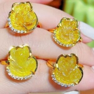 nhẫn hồ ly thạch anh tóc vàng bọc vàng