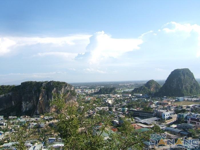 1.200 khách Trung Quốc đến Đà Nẵng – Hành trình trải nghiệm văn hóa và đá phong thủy Non Nước 2 khach trung quoc