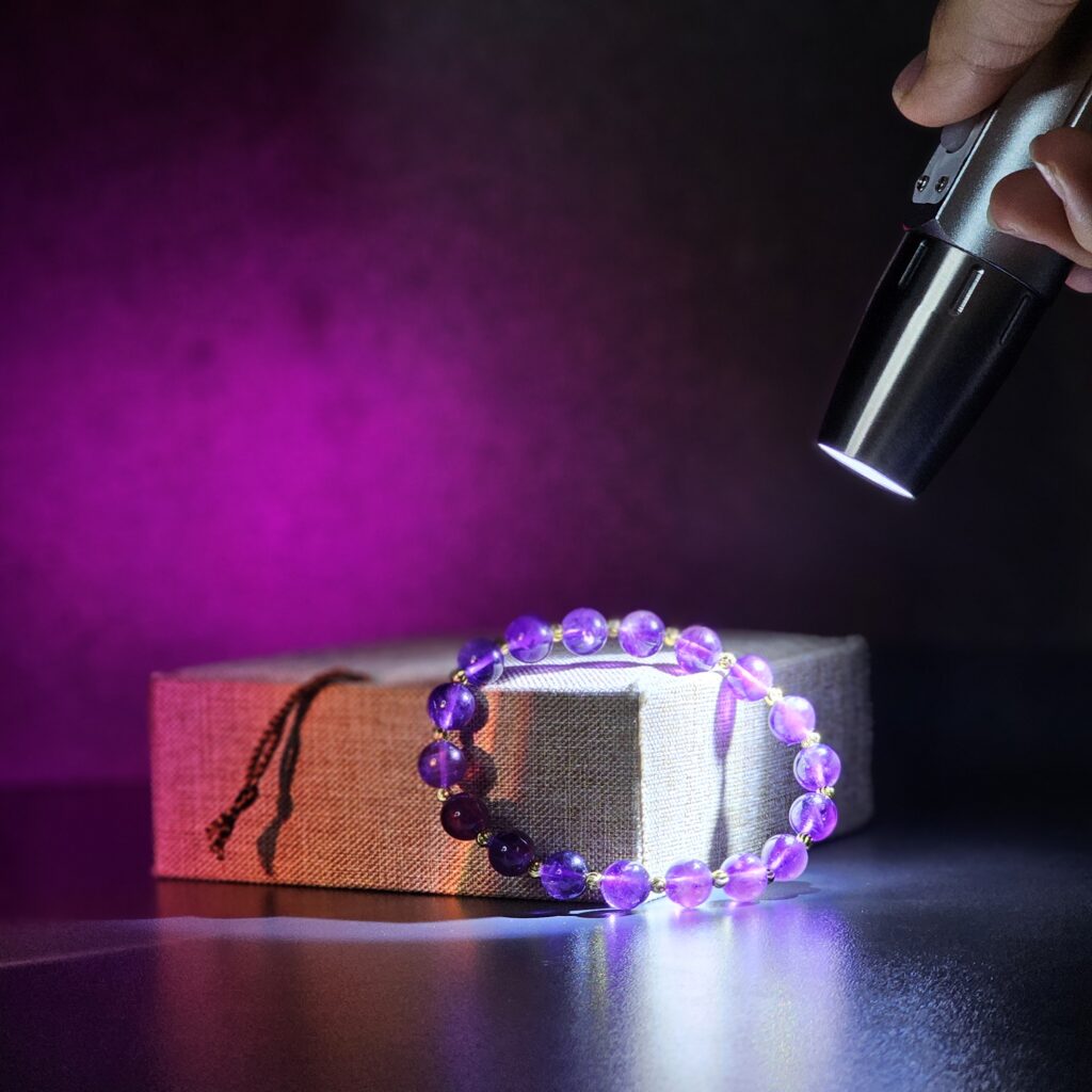 Thạch Anh Tím Hợp Mệnh Gì? Cách Chọn Vòng Tay Chuẩn Năng Lượng Phong Thuỷ 4 thạch anh tím