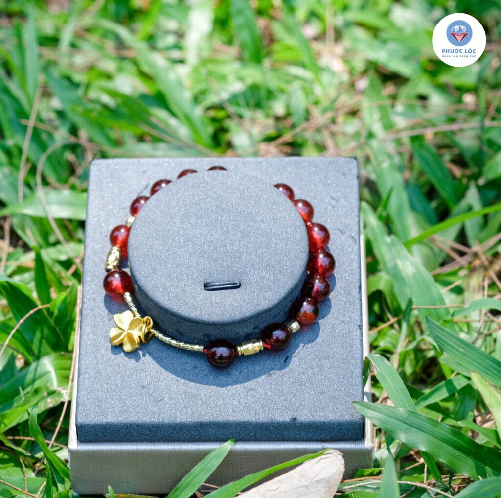 💎 Đeo Vòng Đá Garnet Có Tác Dụng Gì? Lợi Ích Cho Sức Khỏe Và Tinh Thần 5 đá garnet