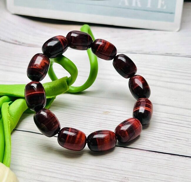 Đeo Vòng Đá Mắt Hổ Đỏ – Kích Hoạt Năng Lượng, Thu Hút Tài Lộc Và Tự Tin 3 mat ho 3