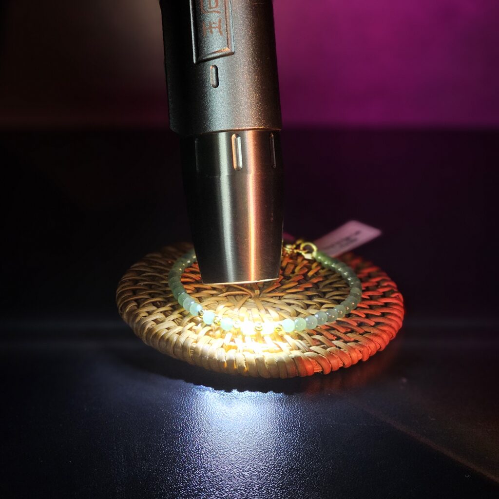 Vòng Ngọc LamPay Là Gì? Ý Nghĩa Phong Thủy Của Viên Ngọc Xanh May Mắn 4 20251015 093856