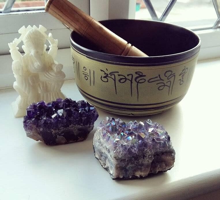 Đeo Đá Sai Cách: Vì Sao Nhiều Người Không Cảm Nhận Hiệu Quả? 5 đá phong thủy