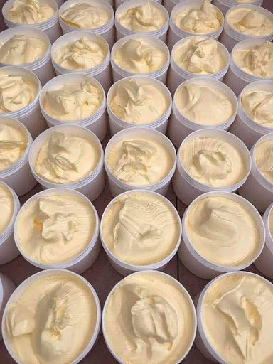 Vì Sao Vòng Đá Tự Nhiên Bị Xỉn Màu? 5 Nguyên Nhân Phổ Biến Ai Cũng Từng Gặp 3 kem tron 5