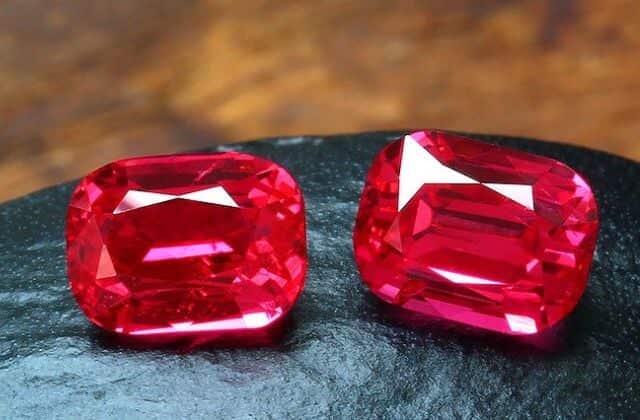 Đá Topaz Là Gì? Công Dụng Và Ý Nghĩa Trong Phong Thủy 3 sds